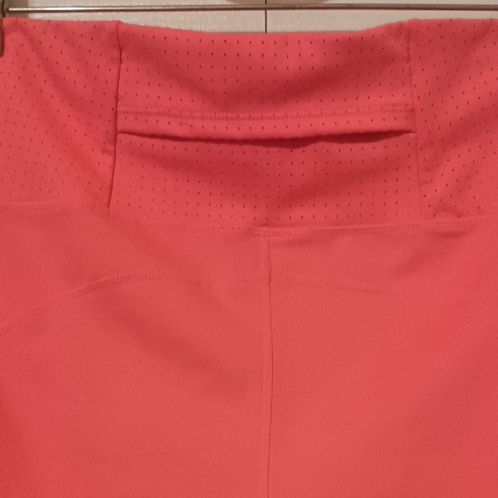 Brooks Womens Coral Pink Running Shorts XL NWOT Pull On Stretch Knit 3 Pockets - Picture 5 of 8